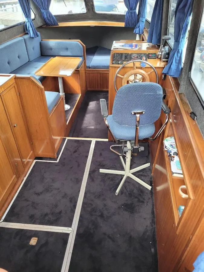 Amsterdam Boat & Breakfast Bed & Breakfast